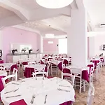 Promenade Universale Hotel 3*