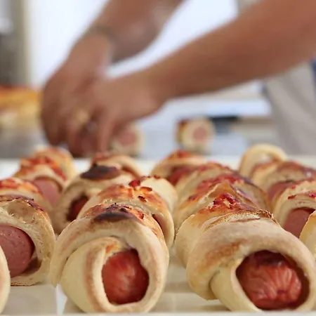 Promenade Universale