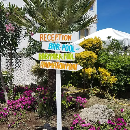 Promenade Universale Hotel 3*