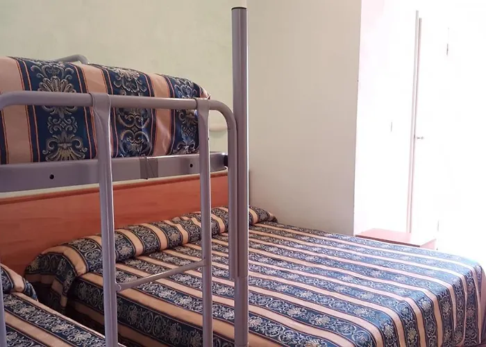 Promenade Universale 3*