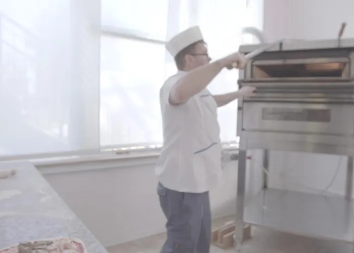 Promenade Universale 3*