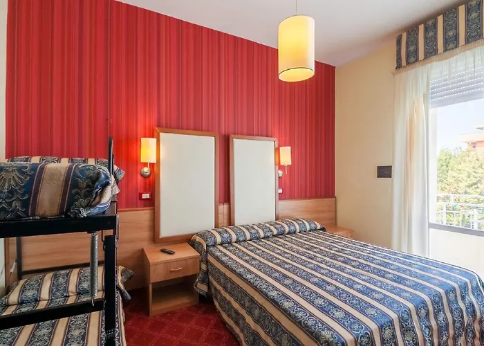 Promenade Universale ホテル チェゼナーティコ