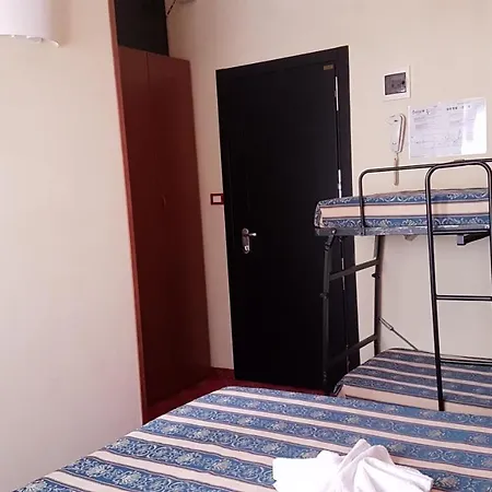 Promenade Universale 3*