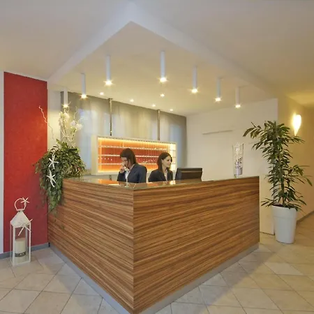 Promenade Universale Hotel