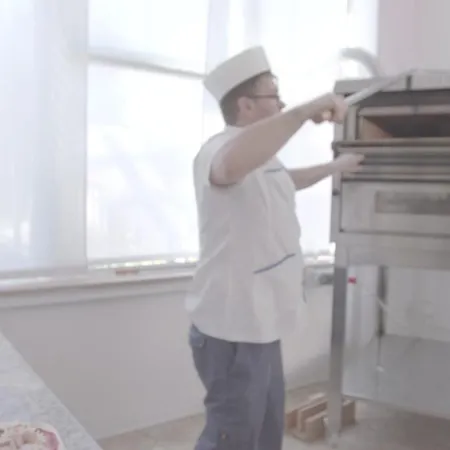 Promenade Universale 3*