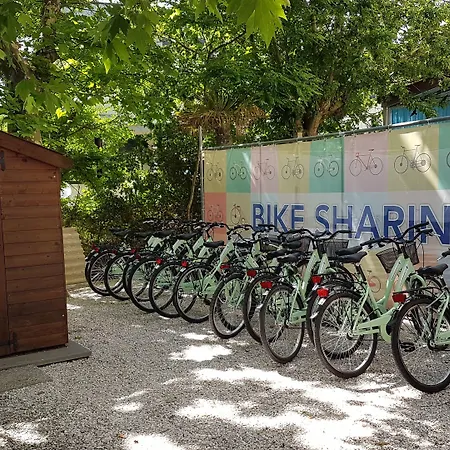 Promenade Universale Hotel 3*