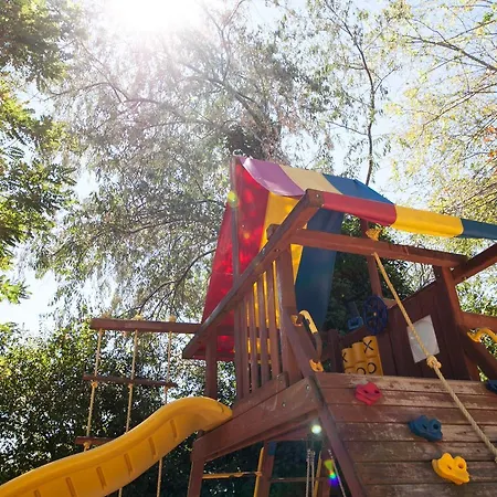 Promenade Universale 3*