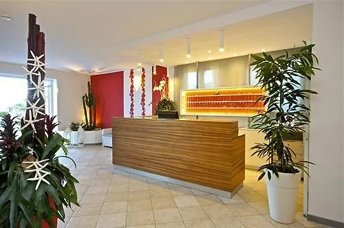 Ξενοδοχείο Promenade Universale 3*