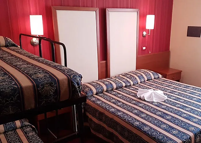 Promenade Universale 3* チェゼナーティコ