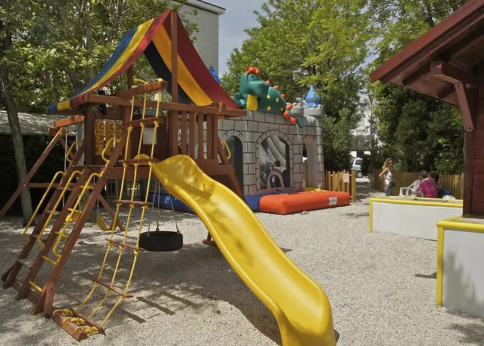 Promenade Universale Ξενοδοχείο