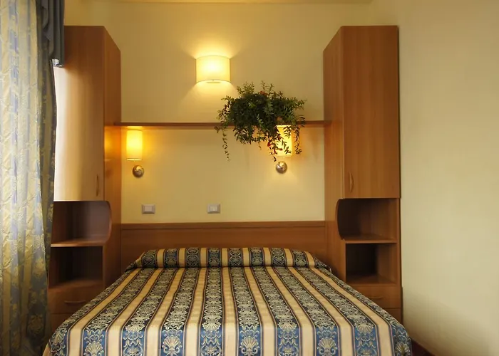 Promenade Universale チェゼナーティコ